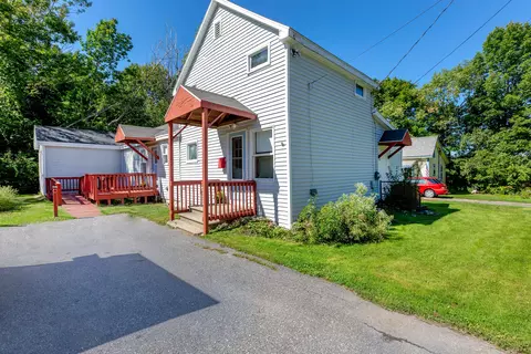 12 Gerald St, Bath, ME 04530 photo 1