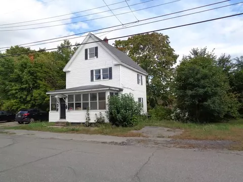 37 Aroostook Ave, Millinocket, ME 04462 photo 1