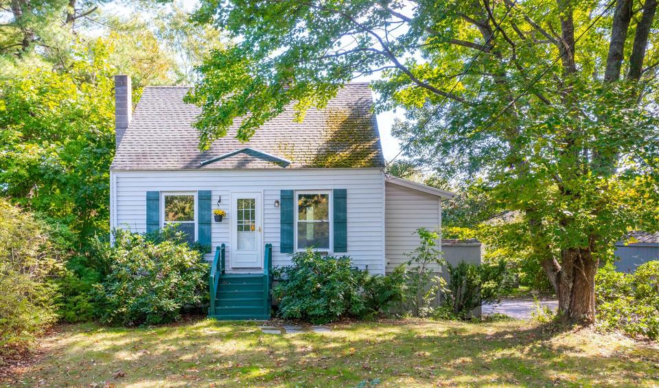 199 Gray Rd, Gorham, ME 04038 33 Photos Movoto