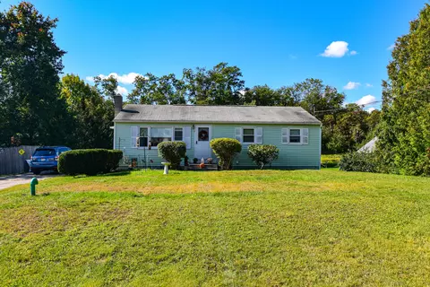 4 Sidney Dr, Berwick, ME 03901 photo 1