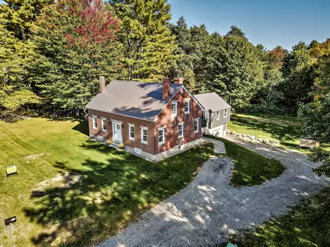 2791 Middle Rd, Sidney, ME 04330 photo 1