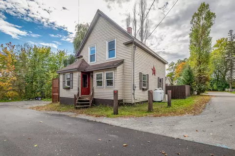 39 Burr St, Brewer, ME 04412 photo 1