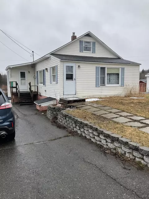 144 Pondview St, Limestone, ME 04750 photo 1