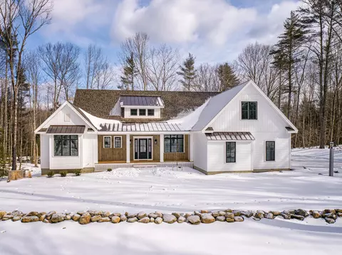 14 Clement Ln, Berwick, ME 03901 photo 1