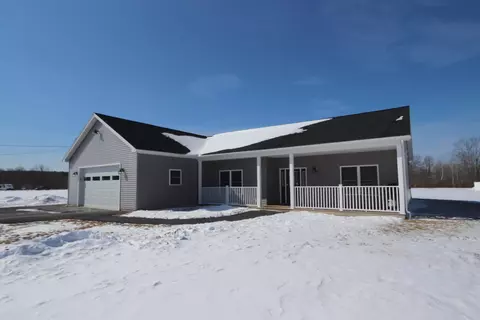 324 Bog Rd, Hermon, ME 04401 photo 1