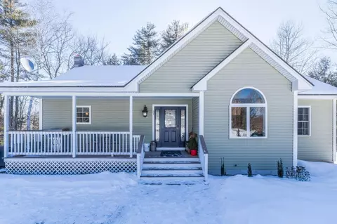 31 Allaire Dr, Limerick, ME 04048 photo 1