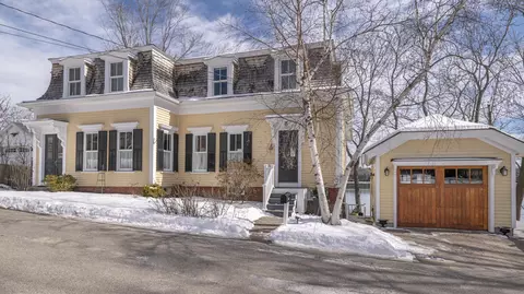 1479 Washington St, Bath, ME 04530 photo 1