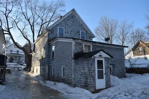 7 Eastern Ave, East Millinocket, ME 04430 photo 1