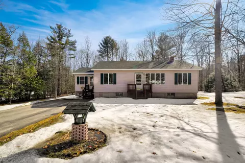 26 Ferguson Dr, Sidney, ME 04330 photo 1