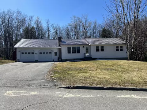 19 Ludden Dr, Jay, ME 04239 photo 1