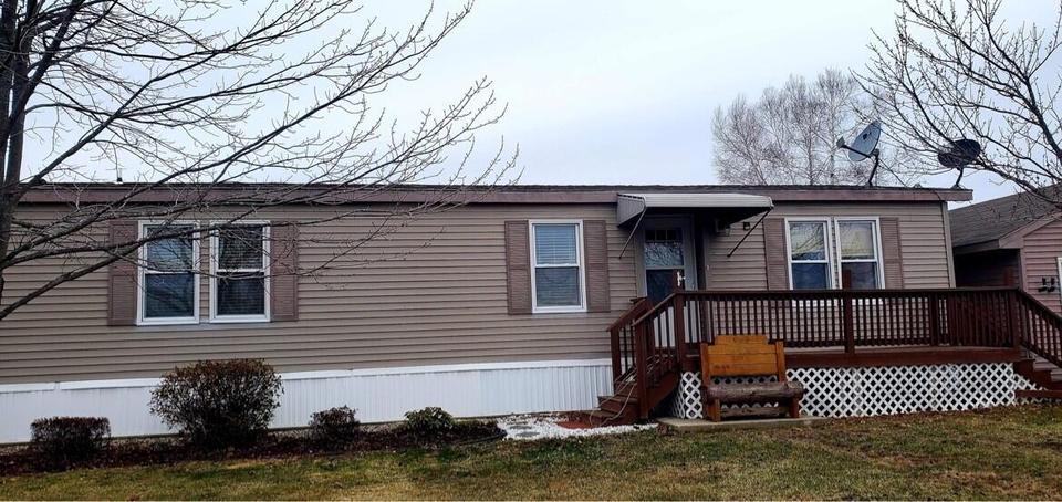  27 Brook Dr, Poland, ME 04274 photo 1