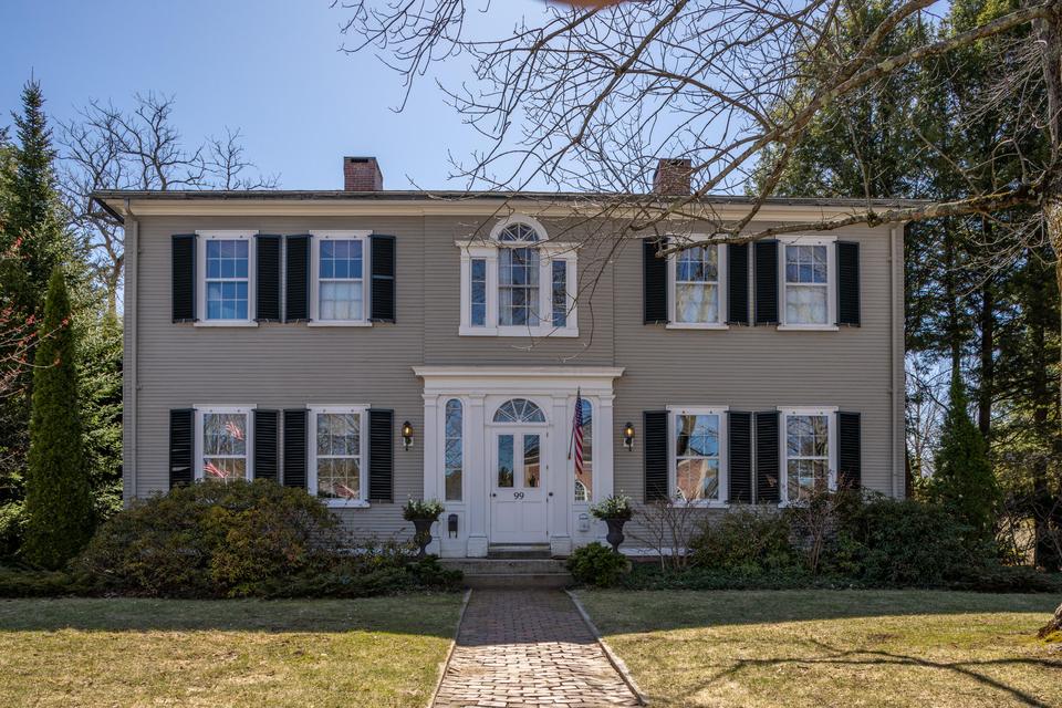 99 Main St, Kennebunk, ME 04043 56 Photos MLS 1524877 Movoto