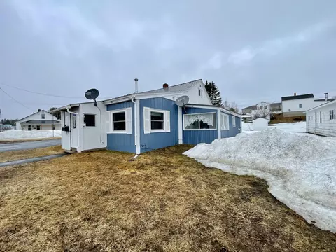 27 Montgomery St, Limestone, ME 04750 photo 1