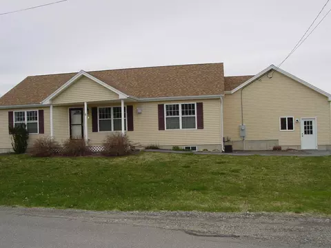 4 Calebs Ct, Hermon, ME 04401 photo 1