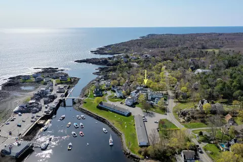 477 Shore Rd #4, Ogunquit, ME 03907 photo 1