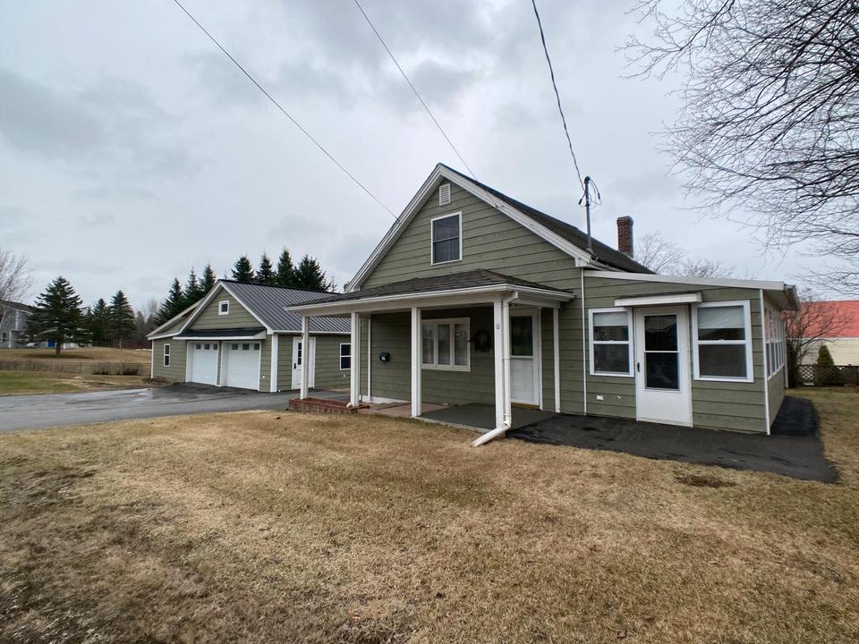 7 Brookside Dr, Fort Kent, ME 04743 49 Photos MLS 1527277 Movoto