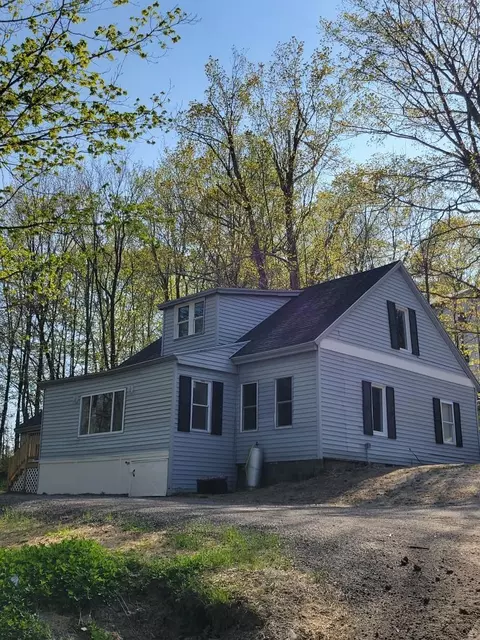 8 Bennett Rd, Turner, ME 04282 photo 1