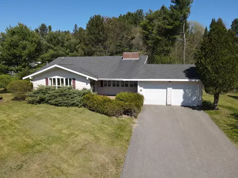 8 Mountainview Dr, Orono, ME 04473 photo 1
