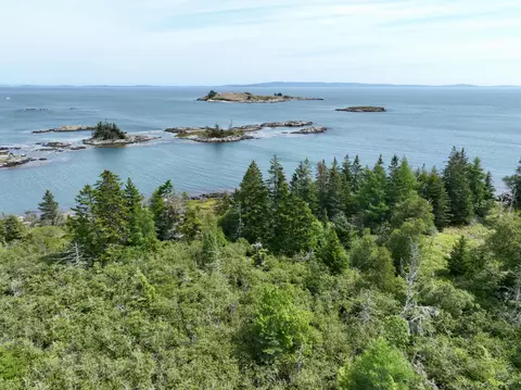 0 Smith Harbor Rd Lot 2 Rd SE, Vinalhaven, ME 04863