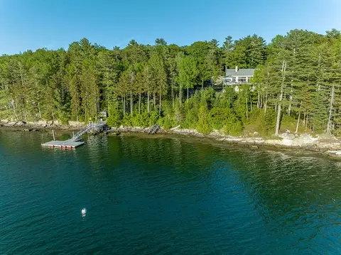 556 W Side Rd, Boothbay, ME 04537 photo 1
