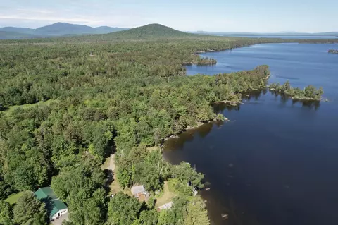 11 Gartley Dr, Beaver Cove, ME 04441