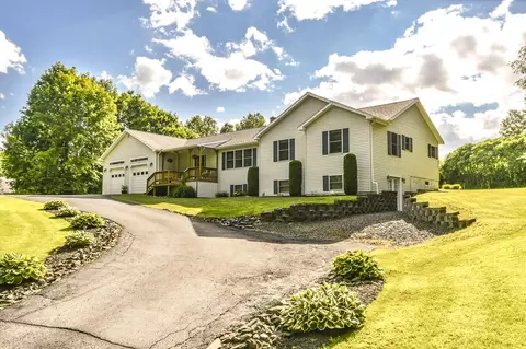 3274 Middle Rd, Sidney, ME 04330 photo 1