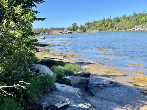 89 E Boston Rd, Vinalhaven, ME 04863 photo 1