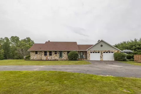 671 Augusta Rd, Belgrade, ME 04917 photo 1