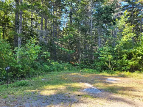 458 River Rd, Saint George, ME 04860
