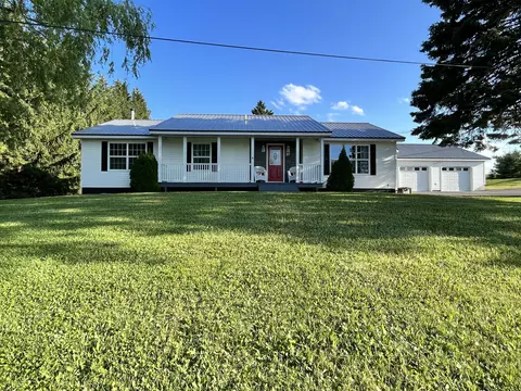 97 Sunrise Cir, Mapleton, ME 04757 photo 1