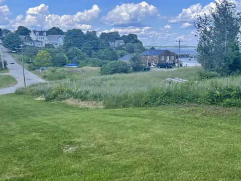 22 2 Battery Street Spear Ave, Eastport, ME 04631
