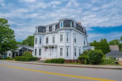 912 Washington St, Bath, ME 04530 photo 1
