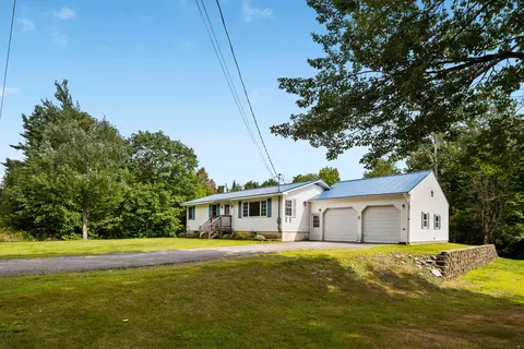 697 Preble Ave, Madison, ME 04950 photo 1