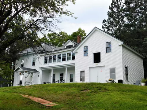 22 School St, Dexter, ME 04930 photo 1