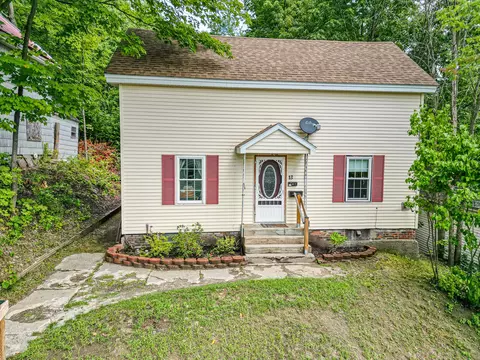 13 14 Bennett St, Augusta, ME 04330 photo 1