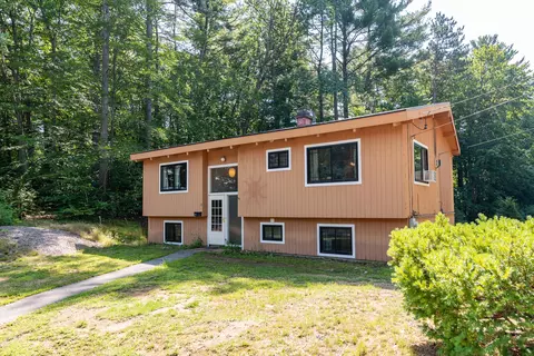 13 Lucerne St, Sanford, ME 04083 photo 1