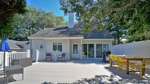 46 Highland Ave, Ogunquit, ME 03907 photo 1