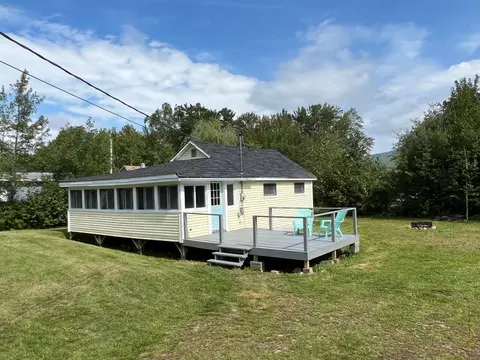 25 North Ave, Roxbury, ME 04275