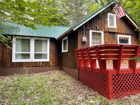 50 Wallingford Rd, West Forks, ME 04985