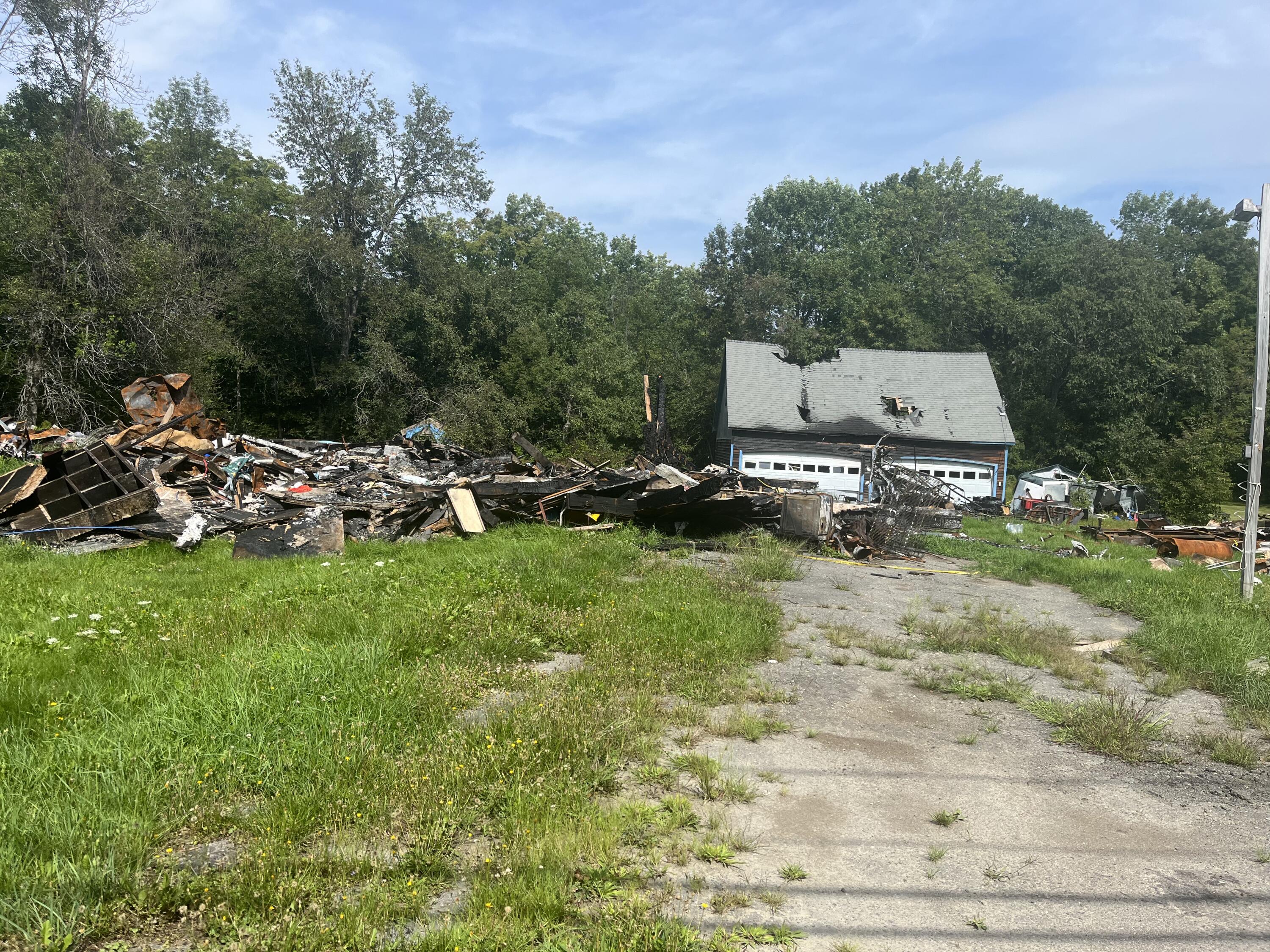 1003 Warren Hl Rd  
