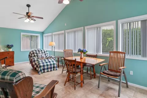 93 Sassafras St, Wells, ME 04090