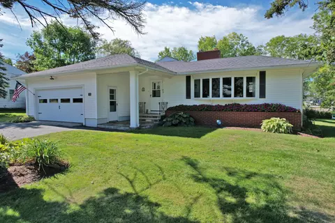 23 Longmeadow Dr, Brewer, ME 04412 photo 1