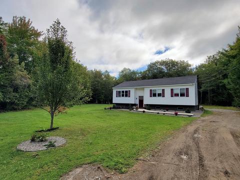 125 Wesley Rd, Unity, ME 04988 photo 1