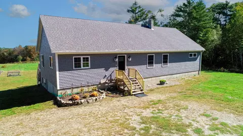 301 Castner Rd, Waldoboro, ME 04572 photo 1