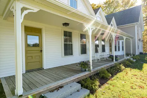 873 Main St, Readfield, ME 04355 photo 1