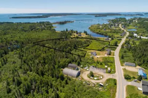 25 Mason Bay Rd, Jonesport, ME 04649