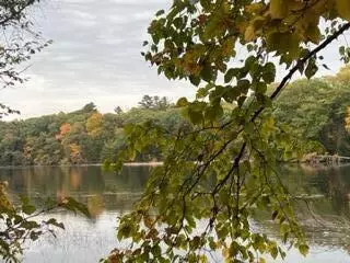 51 Middle Rd # A, Dresden, ME 04342