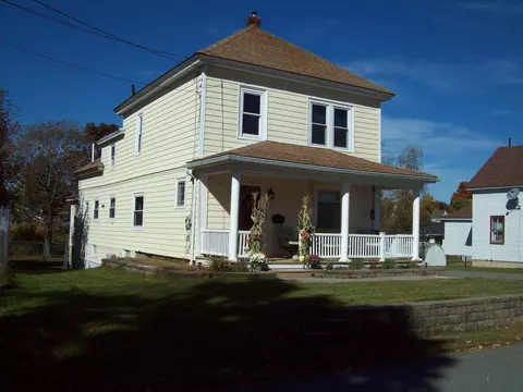 7 E Broadway, Lincoln, ME 04457 photo 1