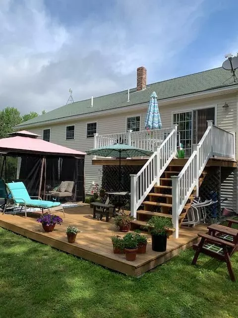34 Maple Leaf Ln, Hermon, ME 04401 photo 1