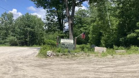 1 2 Chase Gate Rd # A, Waterford, ME 04088